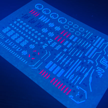 MG-50 | 1/100 GUNNER ZAKU WARRIOR (LUNAMARIA HAWKE) FLUORESCENT WATERSLIDE DECAL